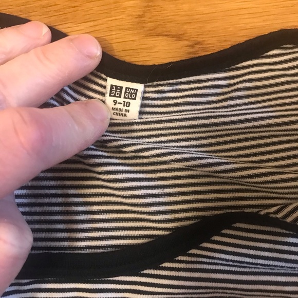 Kids size 9-10 Uniqlo Heattech black &,white striped baselayer top - Picture 2 of 6